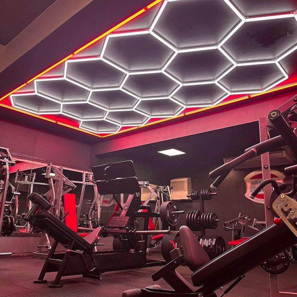 Iluminación LED Hexagonal para Gimnasios